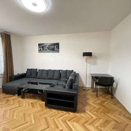 Apartment Jnj Velkomoravska Olomouc