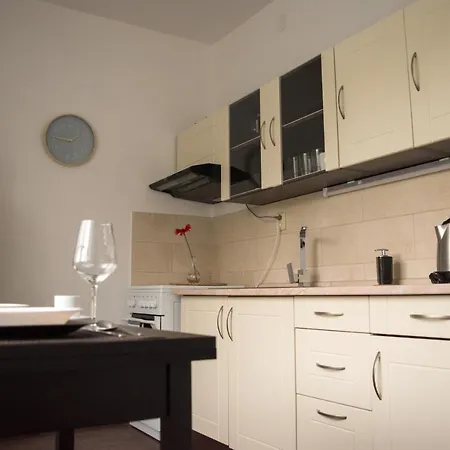 Jnj Velkomoravska Apartment